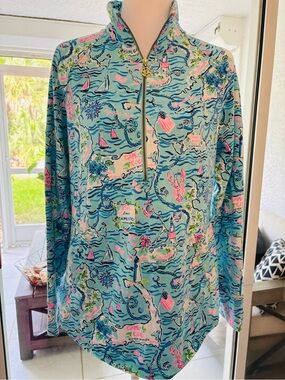 LIKE NEW Lilly Pullitzer UPF 50 Cape Cod Print Long Sleeve Popover Sweatshirt.